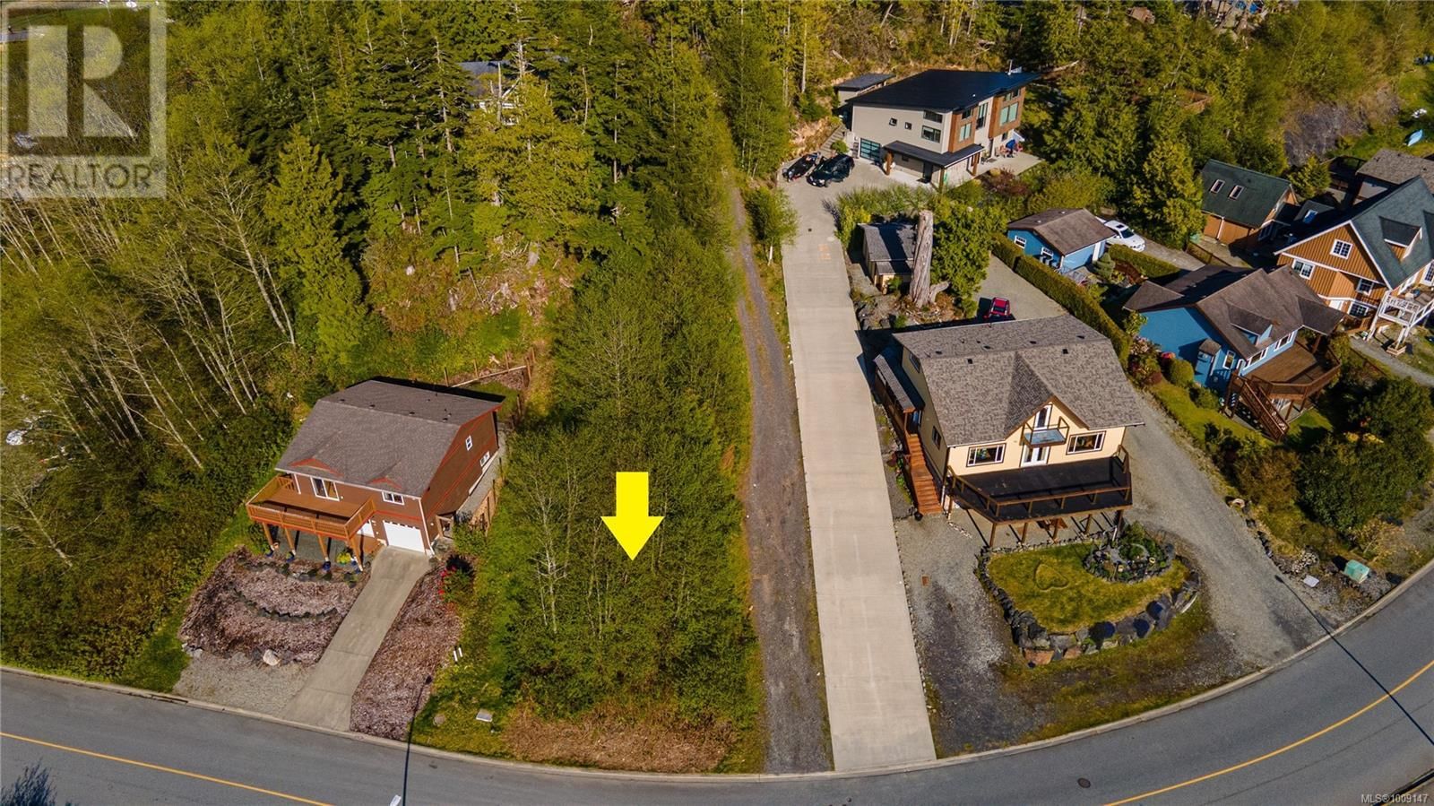 338 Pacific Crescent, Ucluelet, British Columbia V0R 3A0