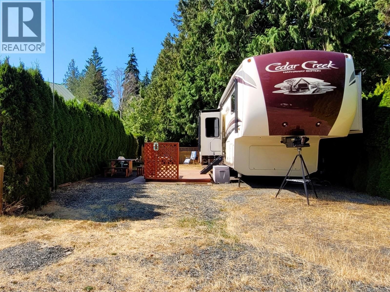 35 6050 Island Highway property photo