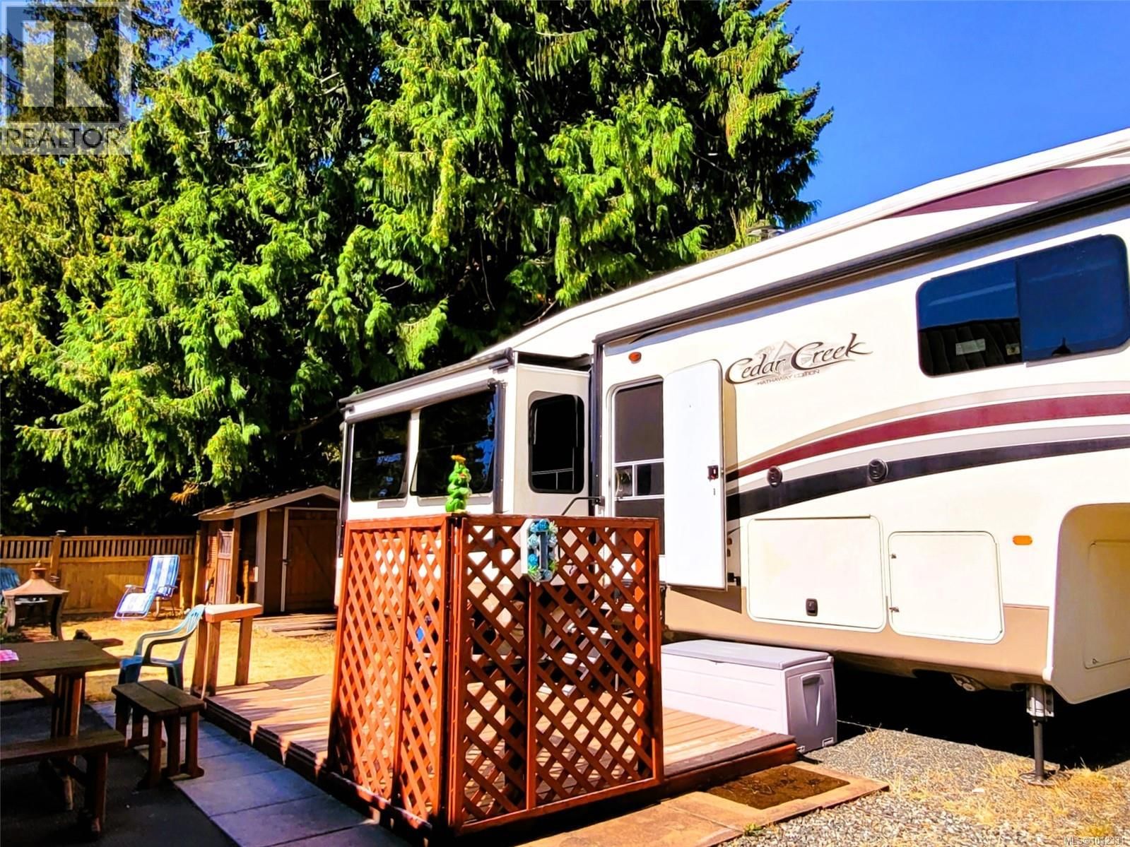 35 6050 Island Highway property photo