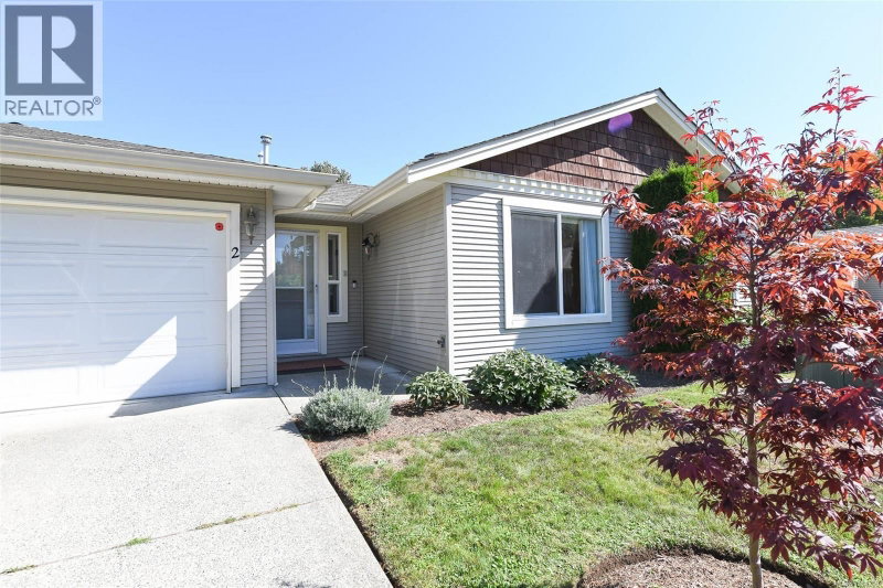 1050 8th Street Courtenay British Columbia, V9N 4A5 - 2 Bedrooms Condo For Sale