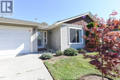 1050 8th Street | Courtenay British Columbia | Slide Image One
