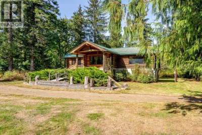 4867 Lorna Lane | Campbell River British Columbia | Slide Image Seven