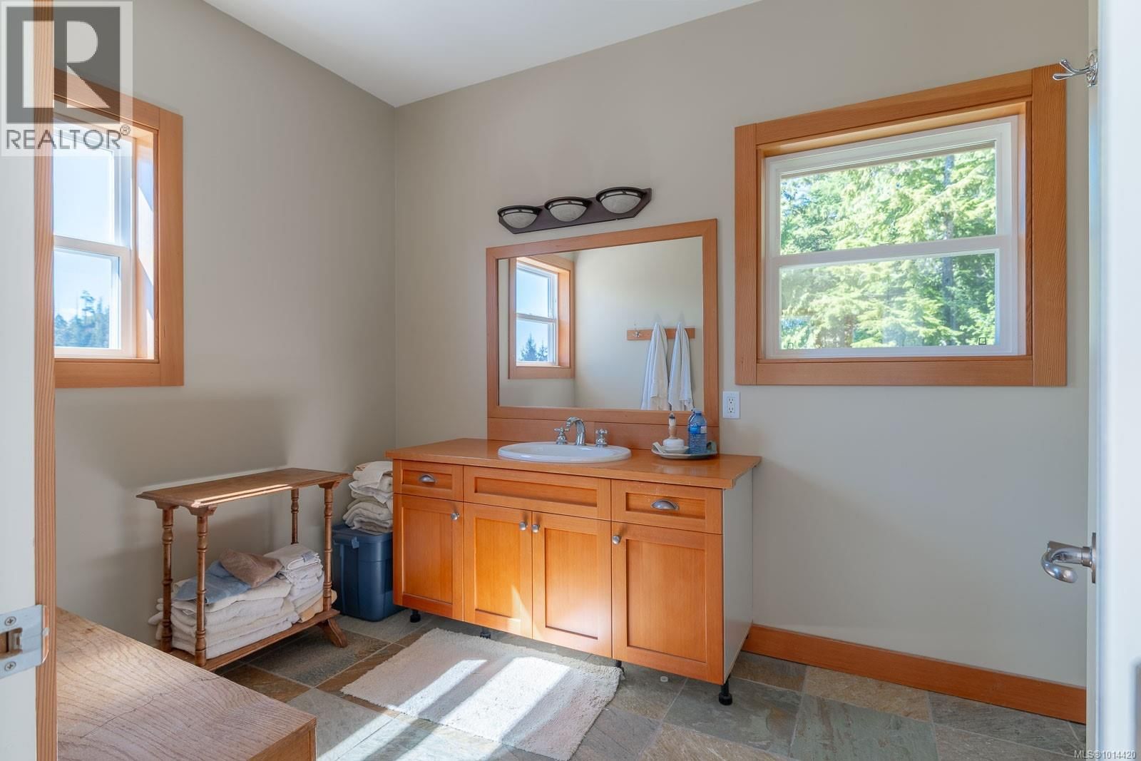 29 HAGGARD COVE Image 17