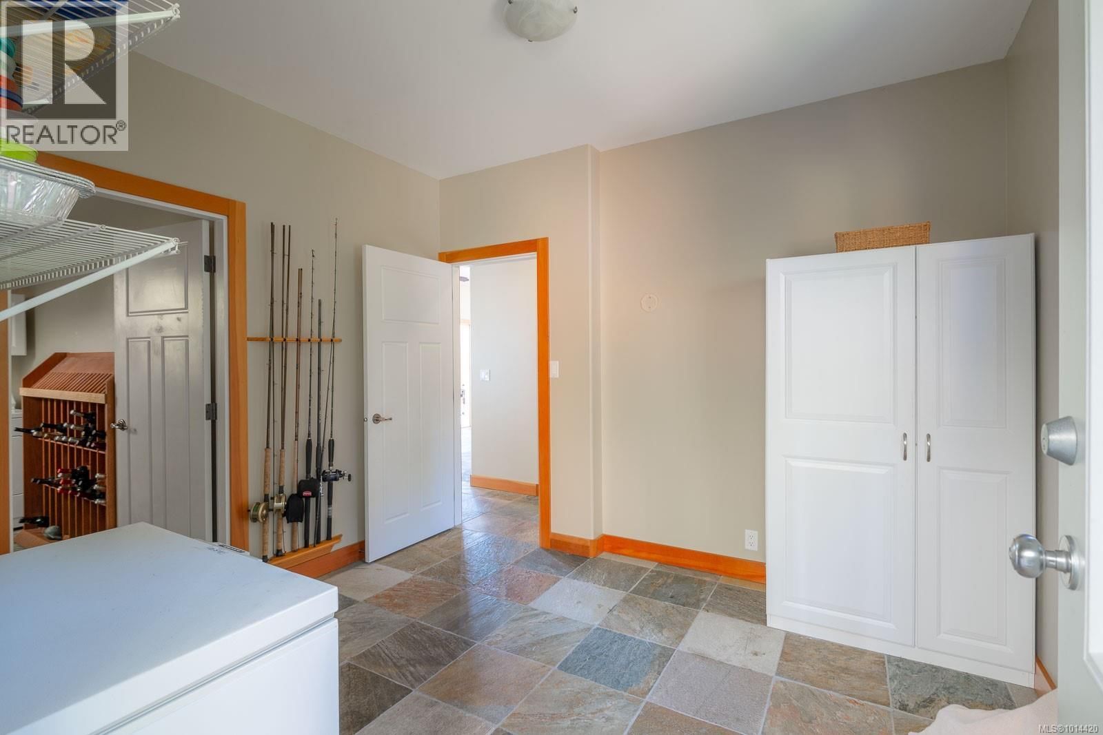 29 HAGGARD COVE Image 57