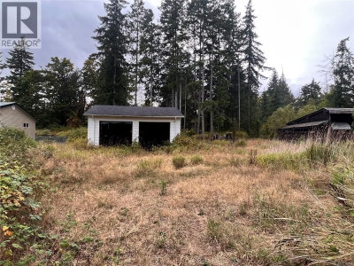 6543 Mystery Beach Road | Fanny Bay British Columbia | Slide Image Seven