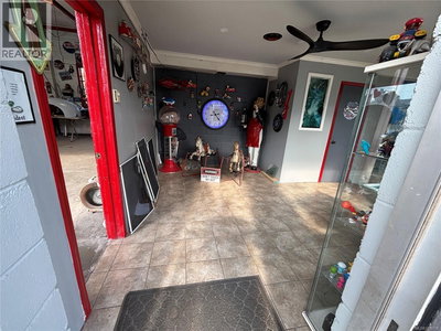 Image #1 of Commercial for Sale at 10th, Port Alberni, British Columbia