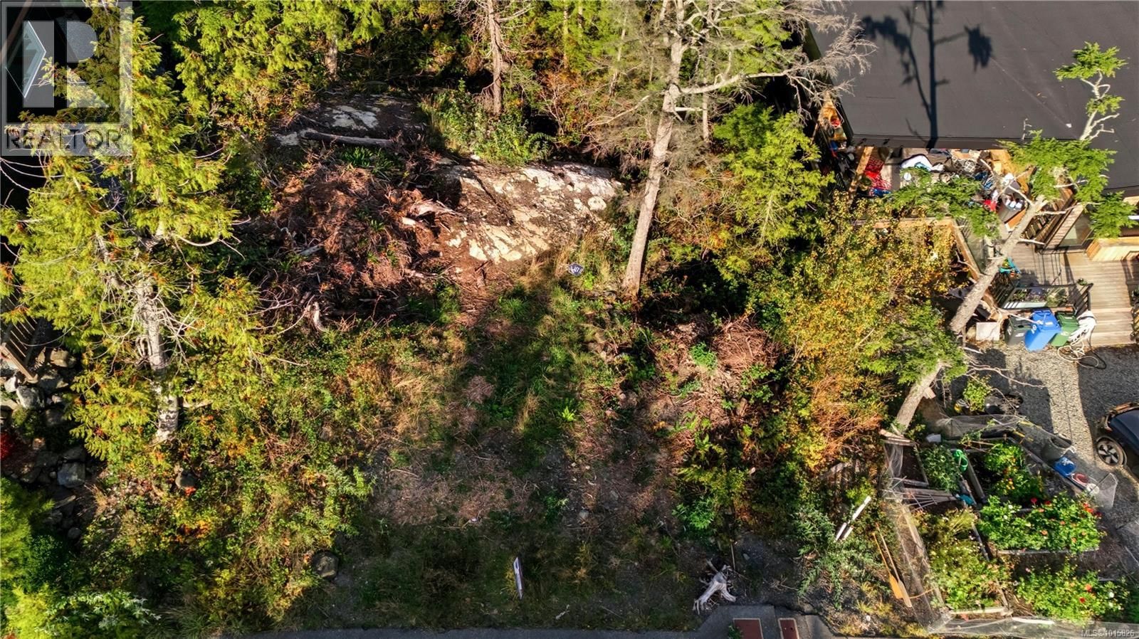 851 Lorne White Place, Ucluelet, British Columbia V0R 3A0
