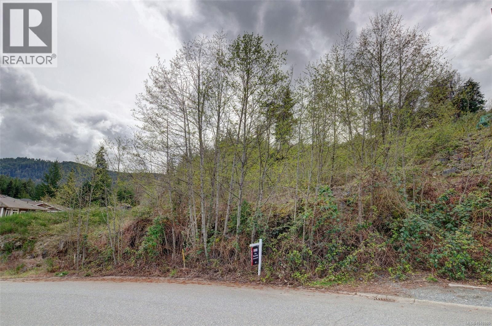 901 Hanington Road property photo
