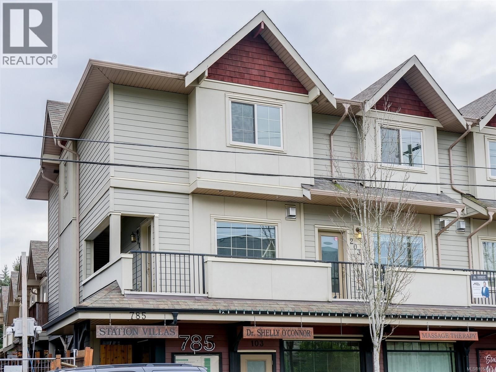 201 - 785 STATION AVENUE Image 1