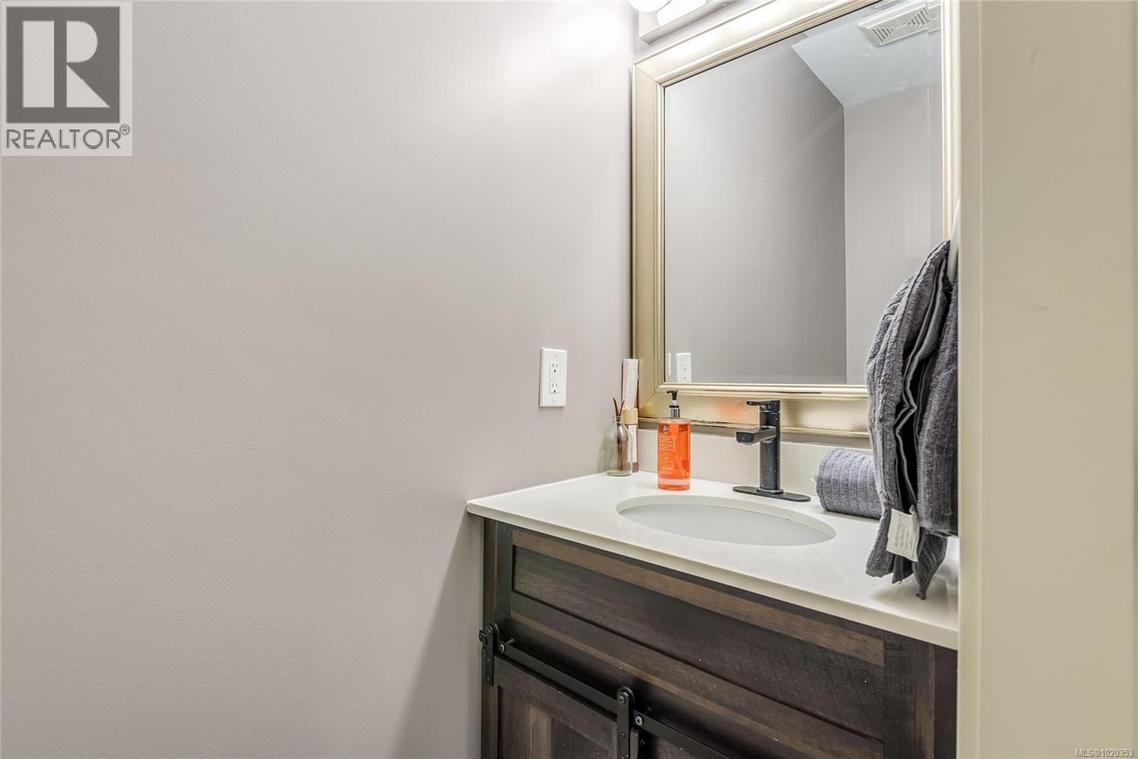 2984 HUCKLEBERRY PLACE Image 13