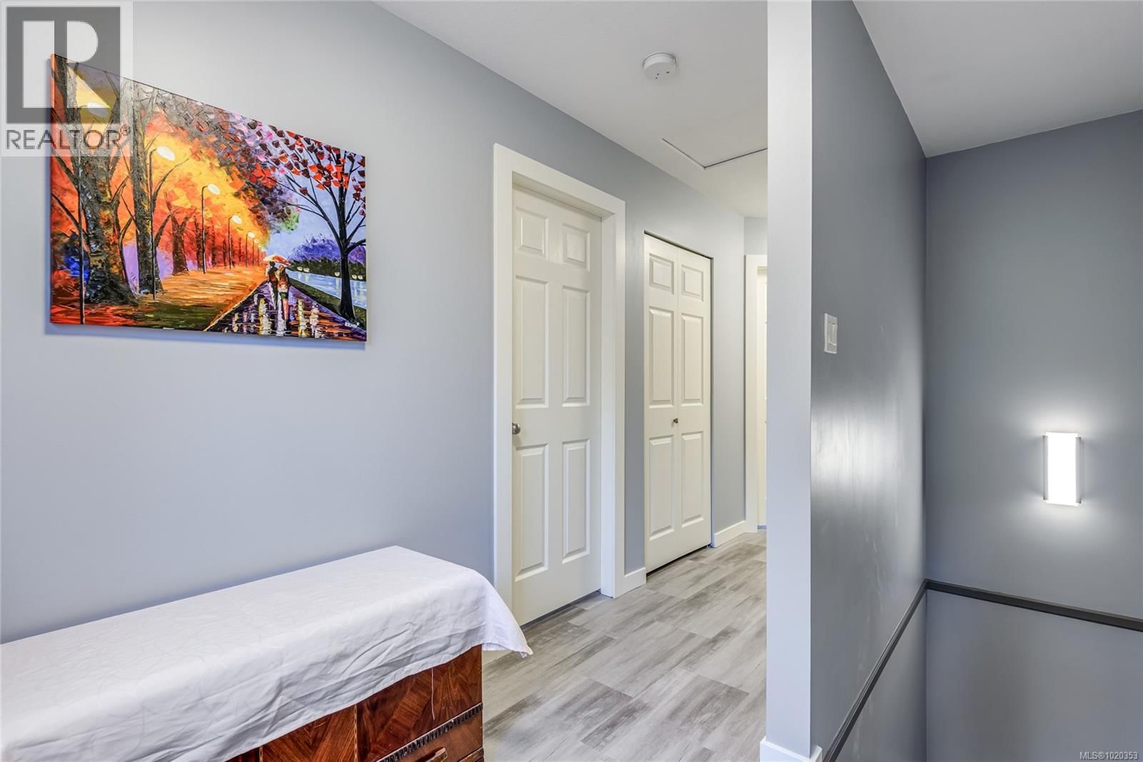 2984 HUCKLEBERRY PLACE Image 16