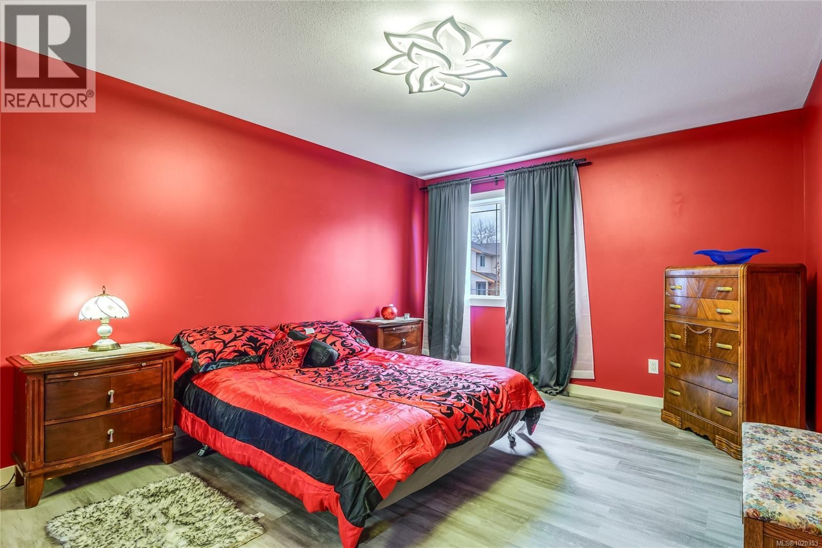 2984 HUCKLEBERRY PLACE Image 20