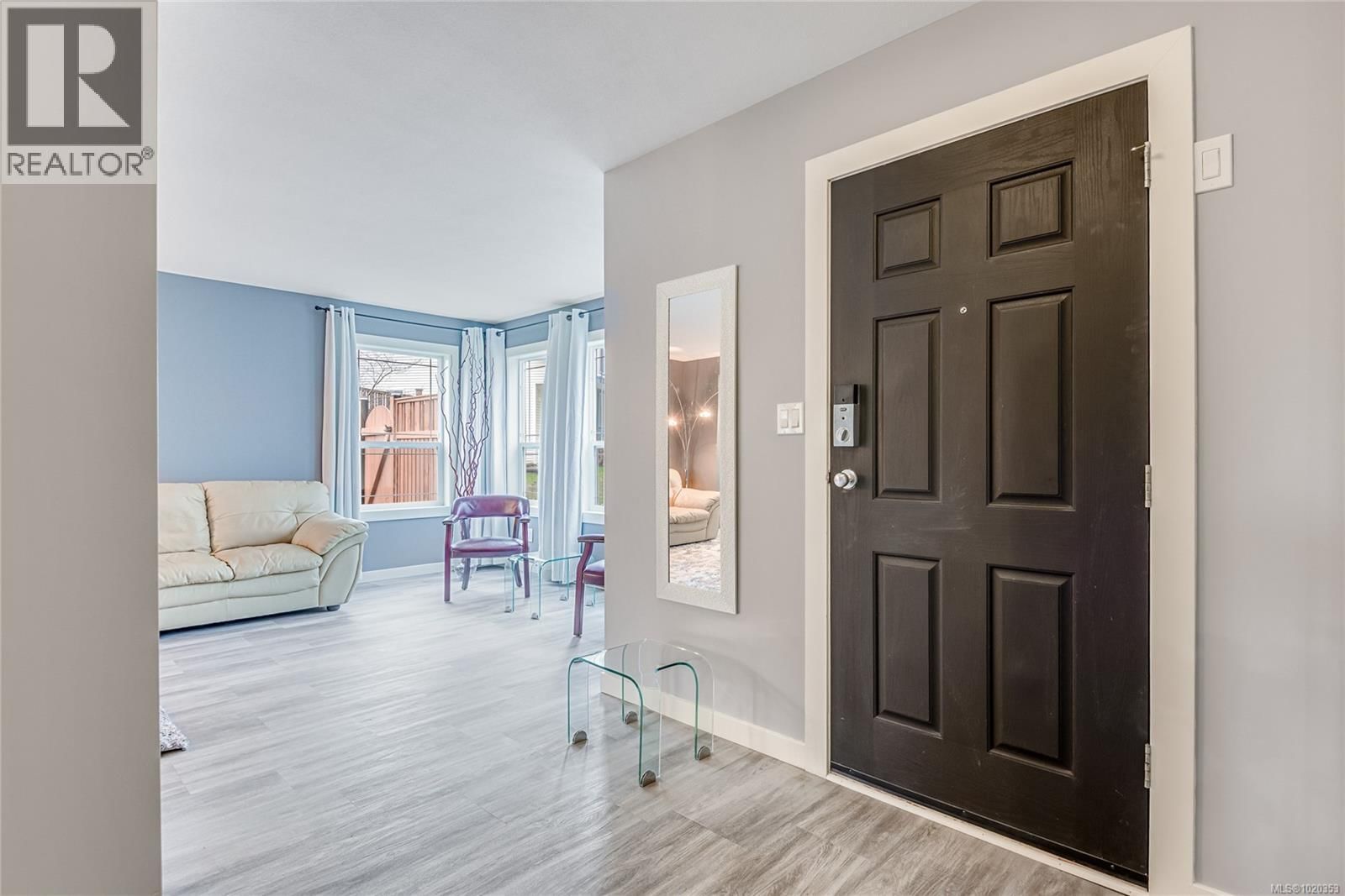 2984 HUCKLEBERRY PLACE Image 3