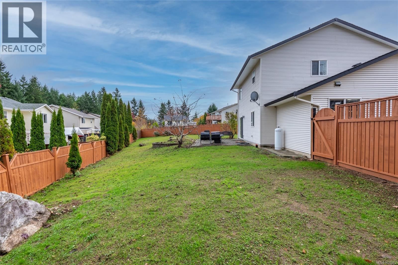 2984 HUCKLEBERRY PLACE Image 31