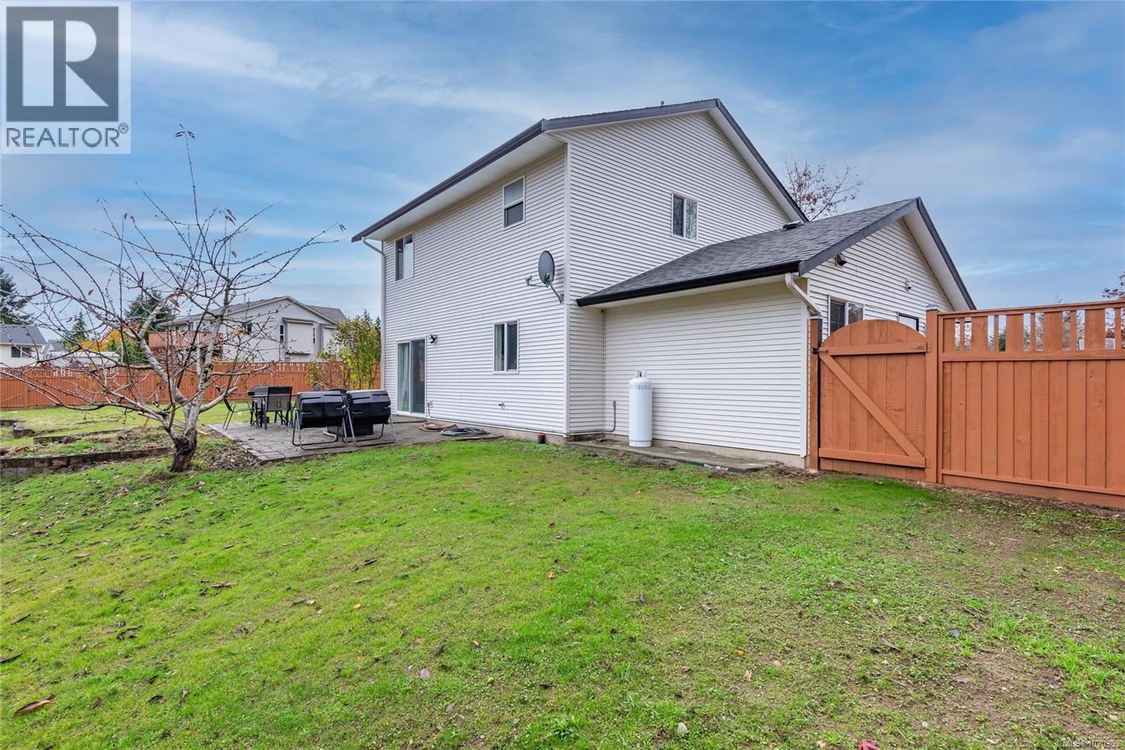 2984 HUCKLEBERRY PLACE Image 32