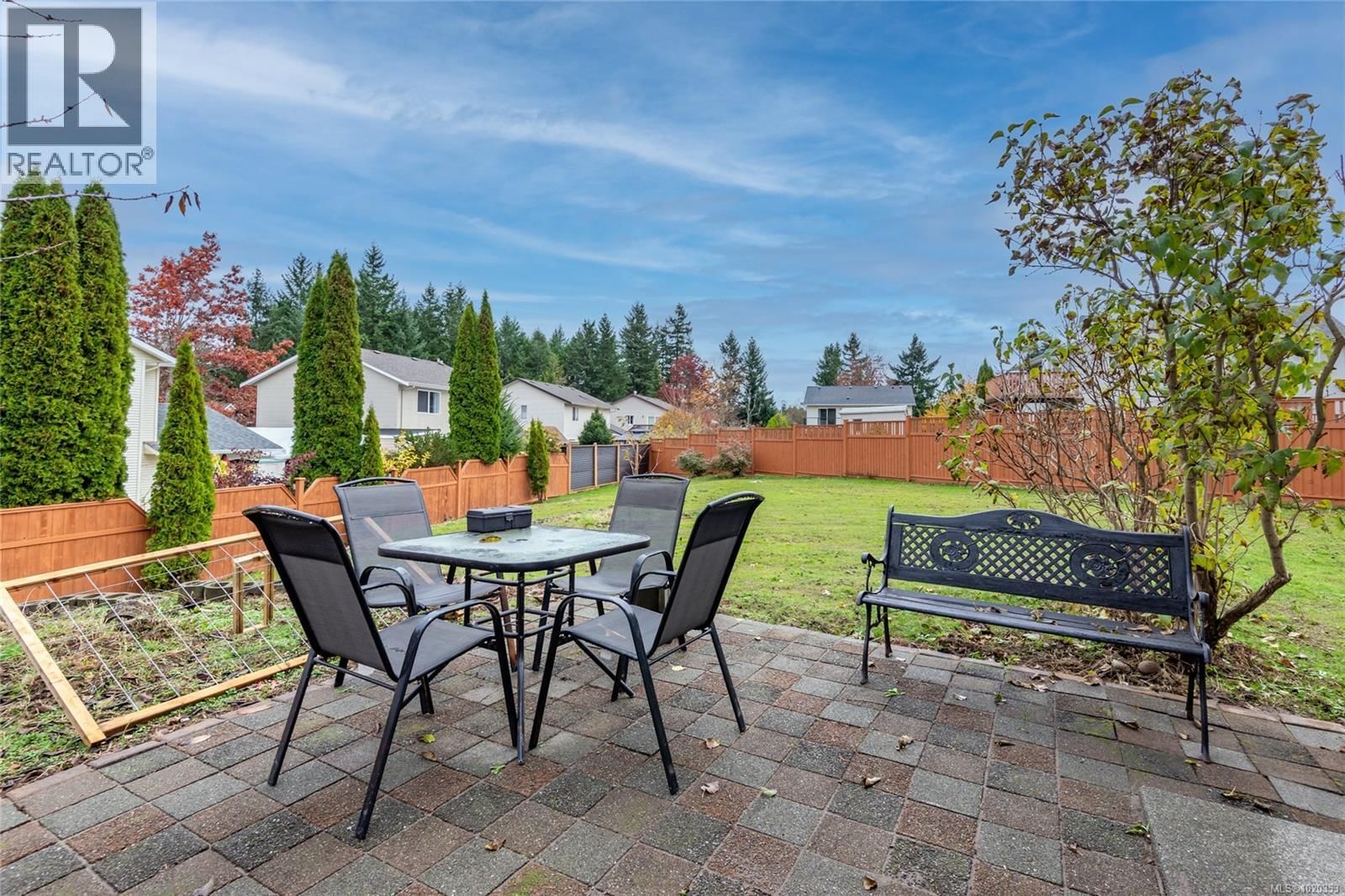 2984 HUCKLEBERRY PLACE Image 35