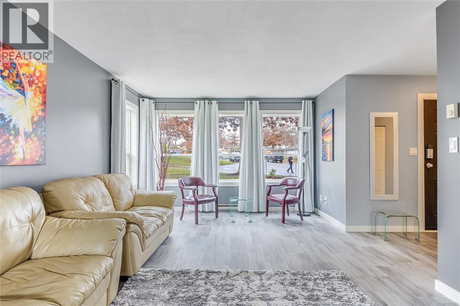 2984 HUCKLEBERRY PLACE Image 5