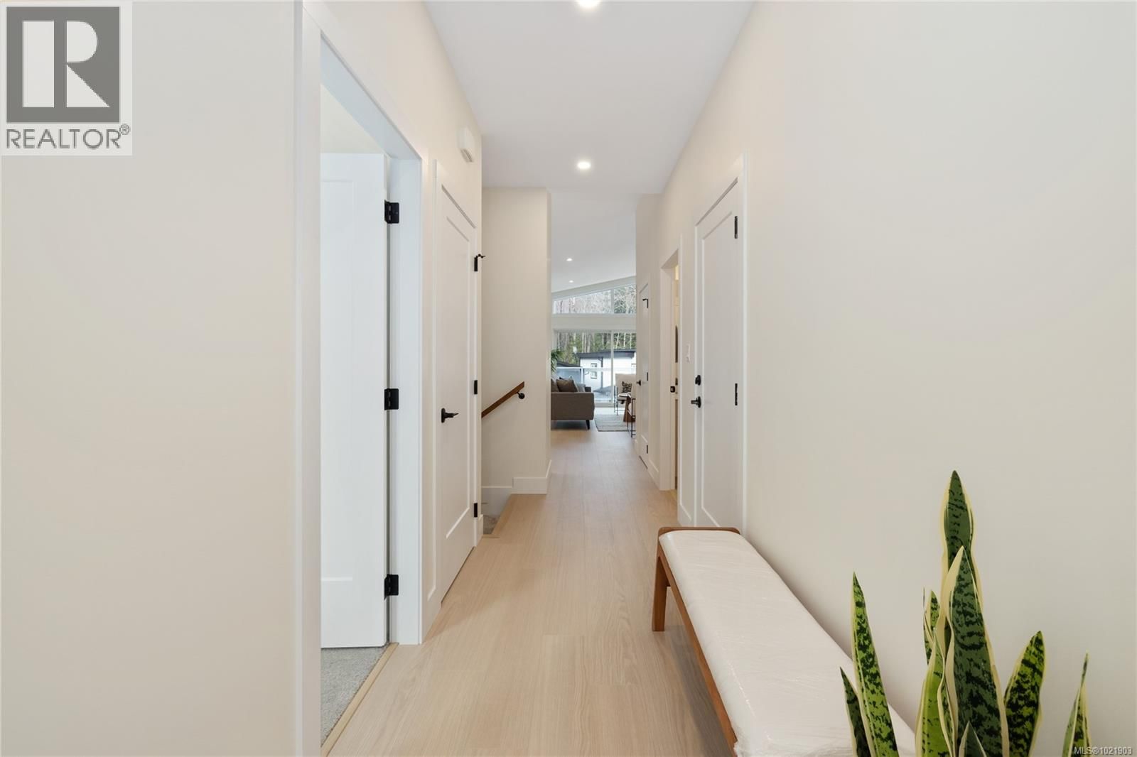 7146 Elkridge Road property photo