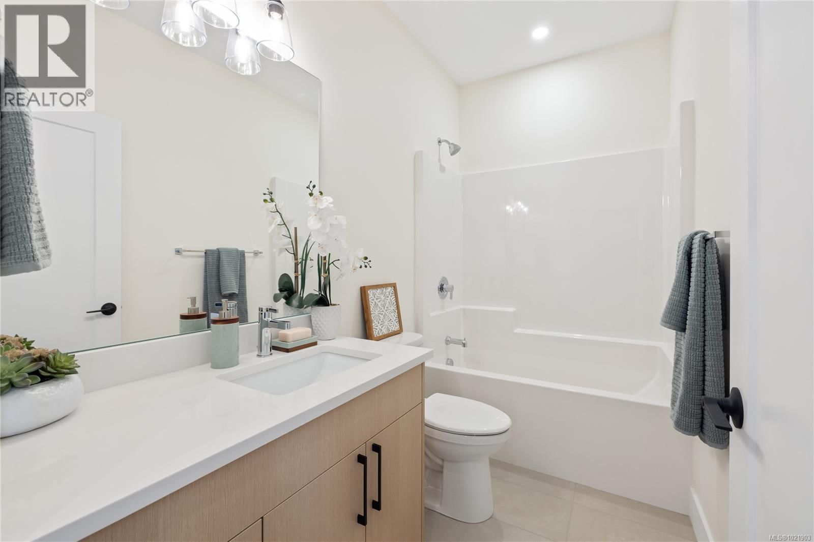 7146 Elkridge Road property photo