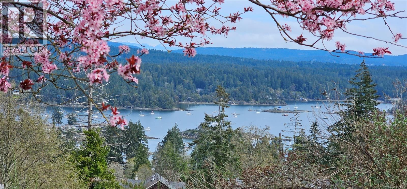 120 Bishops Walk Road, Salt Spring, British Columbia V8K 2W3