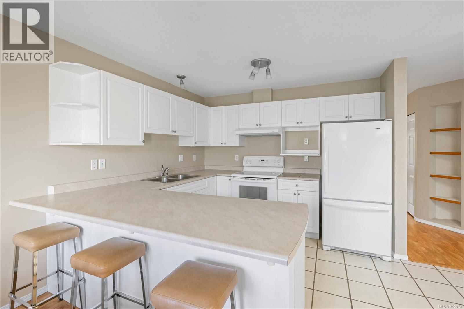 11 454 Morison Avenue property photo