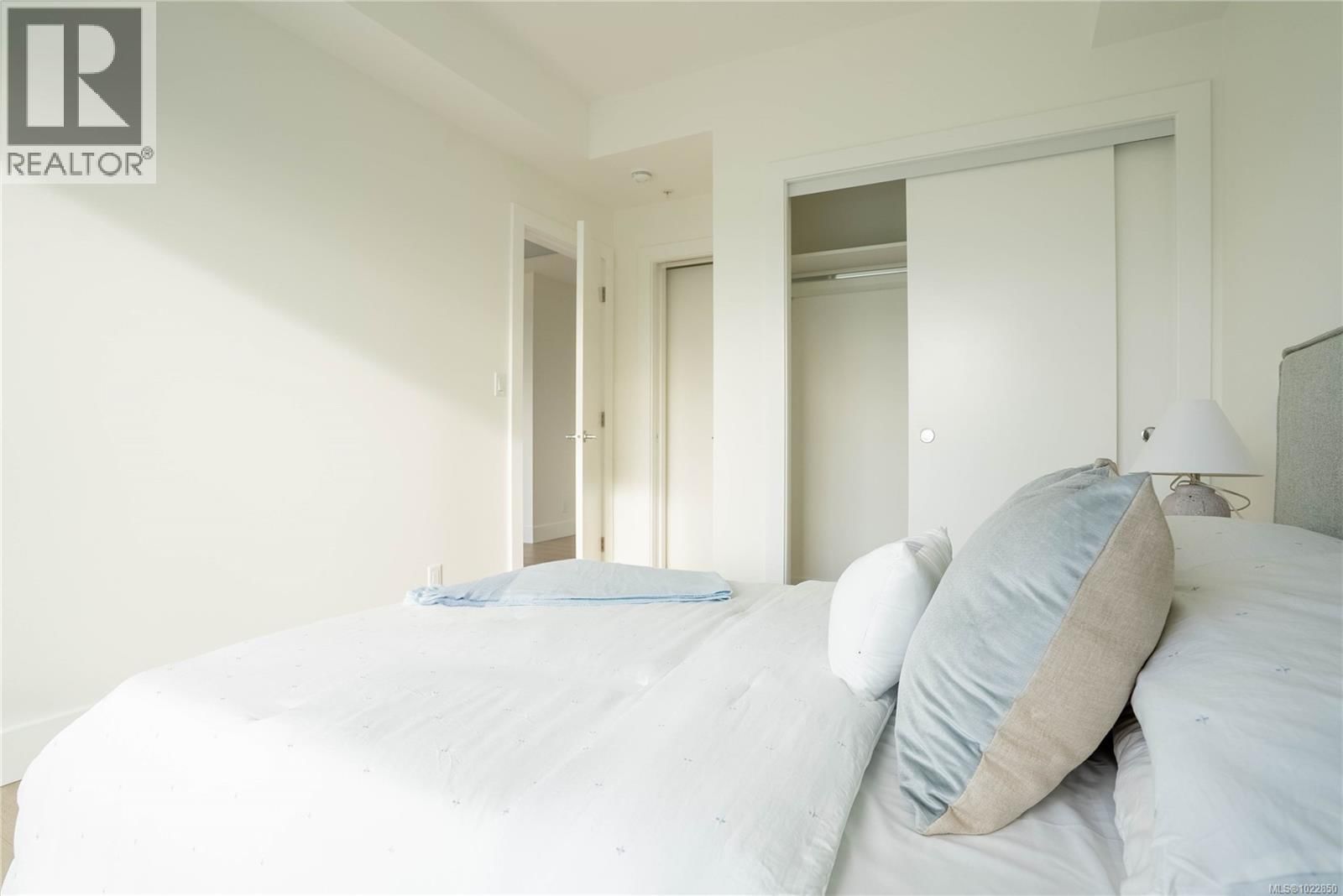 401 - 258 HELMCKEN ROAD Image 15