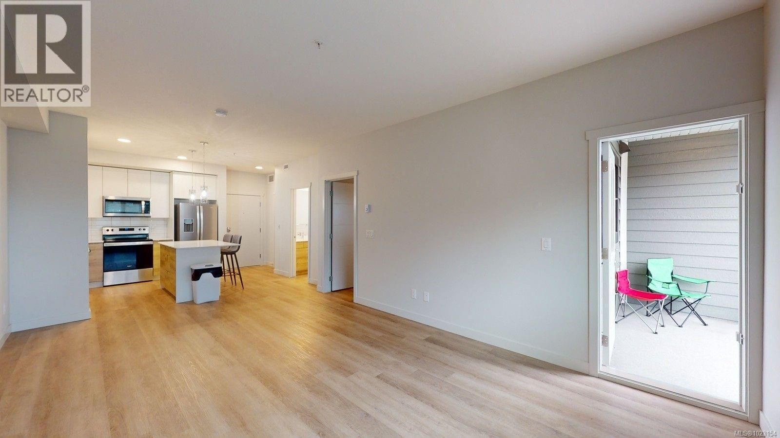 104 4830 Cedar Ridge Place property photo