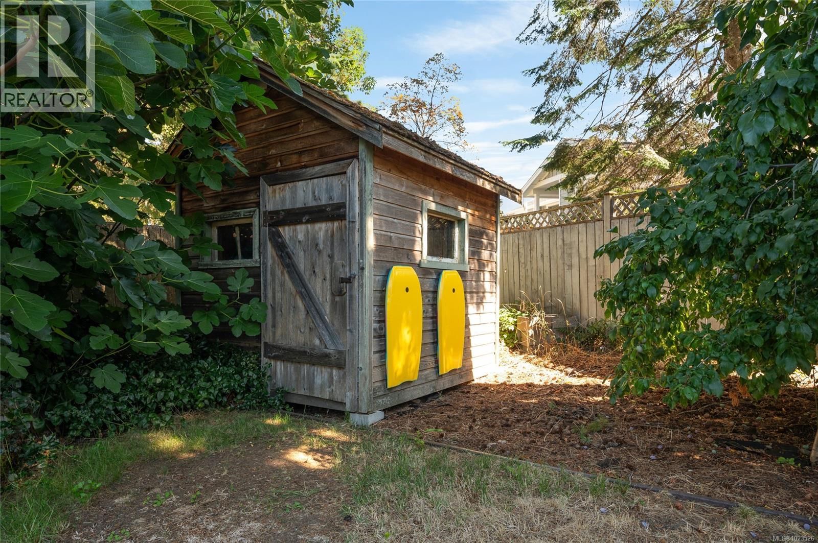 1554 MARINA WAY Image 11