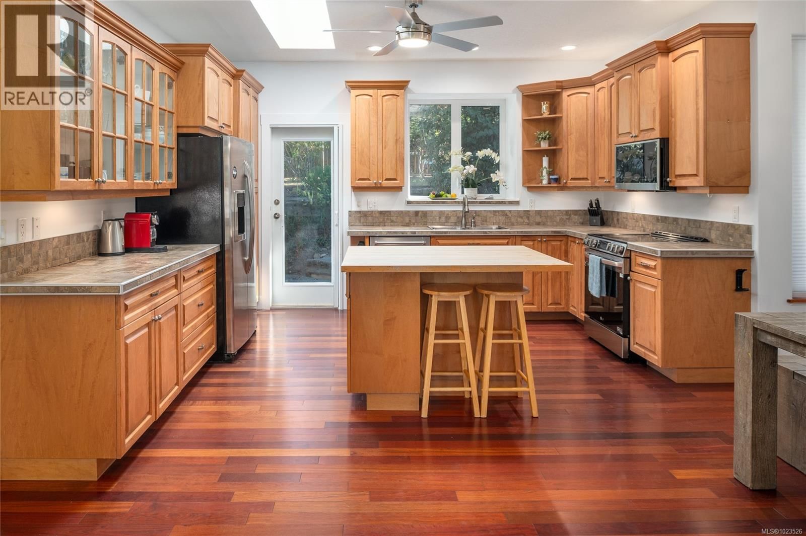 1554 MARINA WAY Image 22