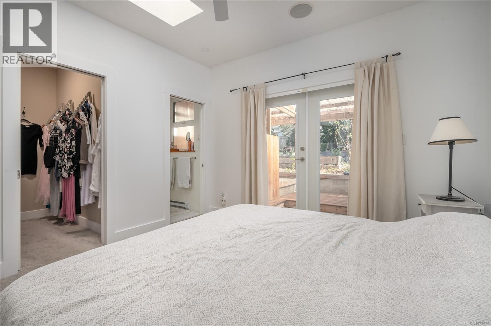 1554 MARINA WAY Image 24