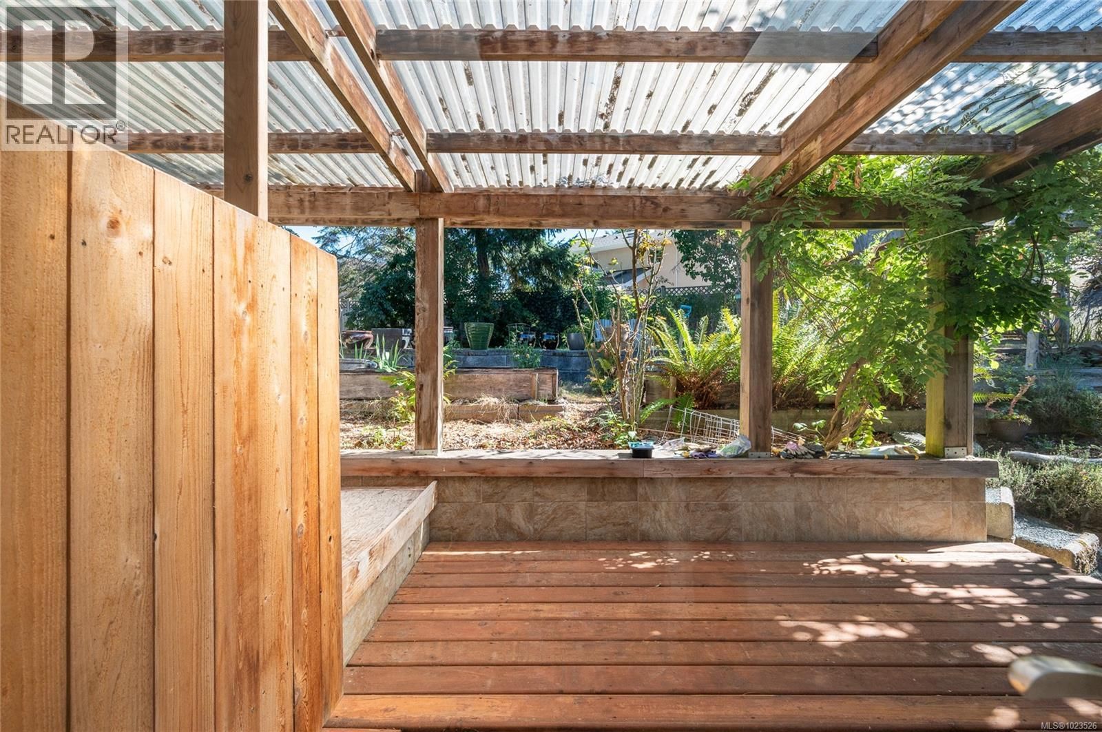 1554 MARINA WAY Image 32