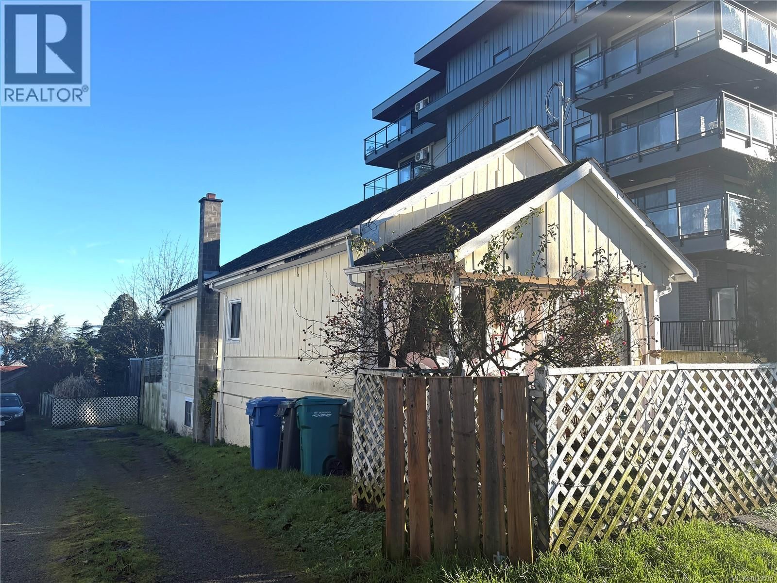 115 Haliburton Street property photo