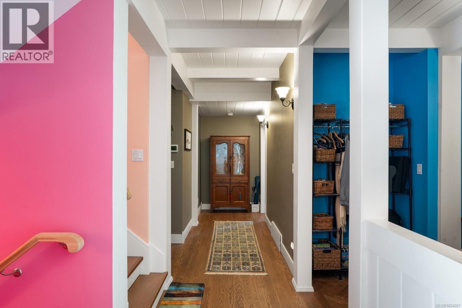 9193 WEST COAST ROAD Image 30