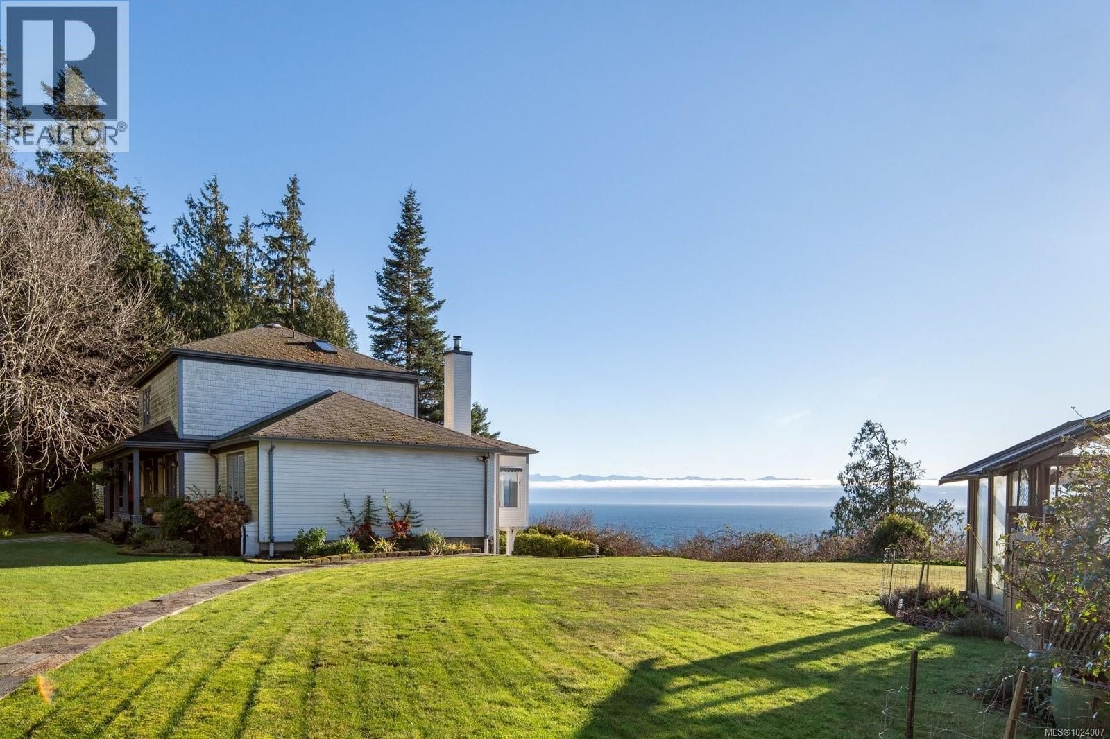 9193 WEST COAST ROAD Image 48