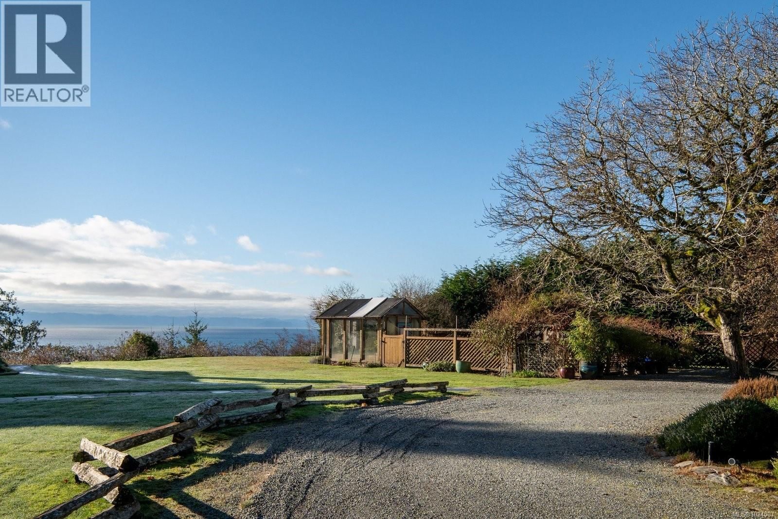 9193 WEST COAST ROAD Image 50