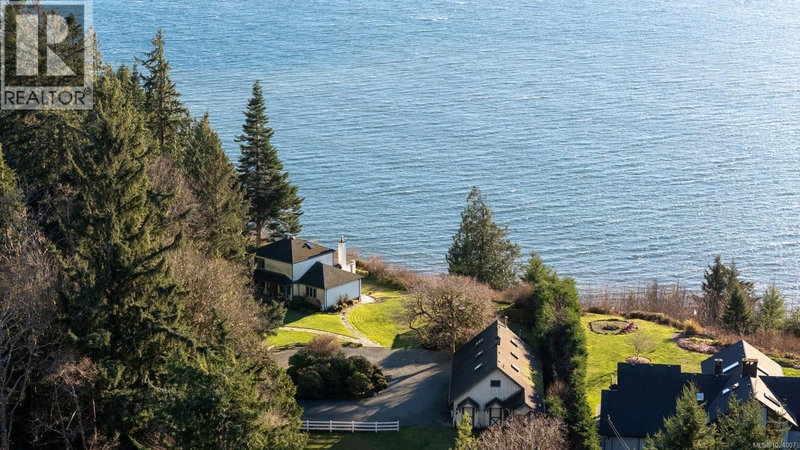 9193 WEST COAST ROAD Image 57