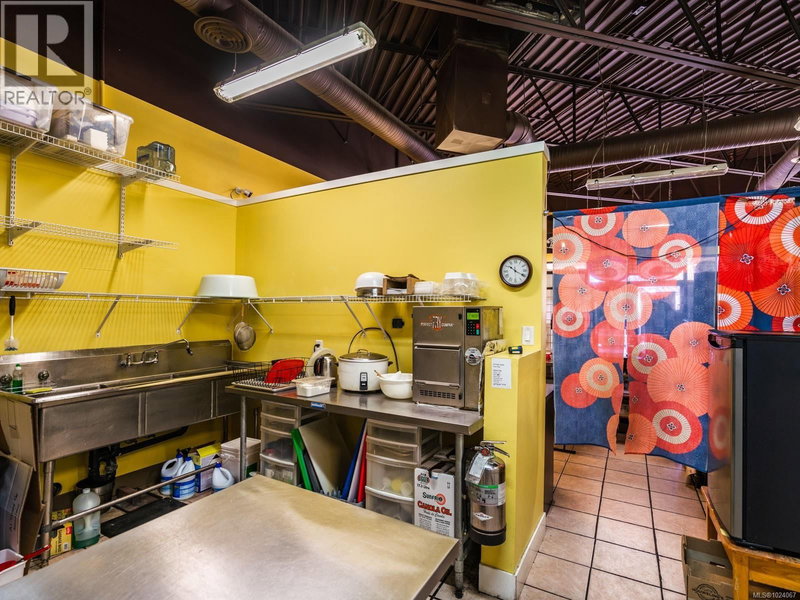 Image #1 of Restaurant for Sale at 5th, Nanaimo, British Columbia