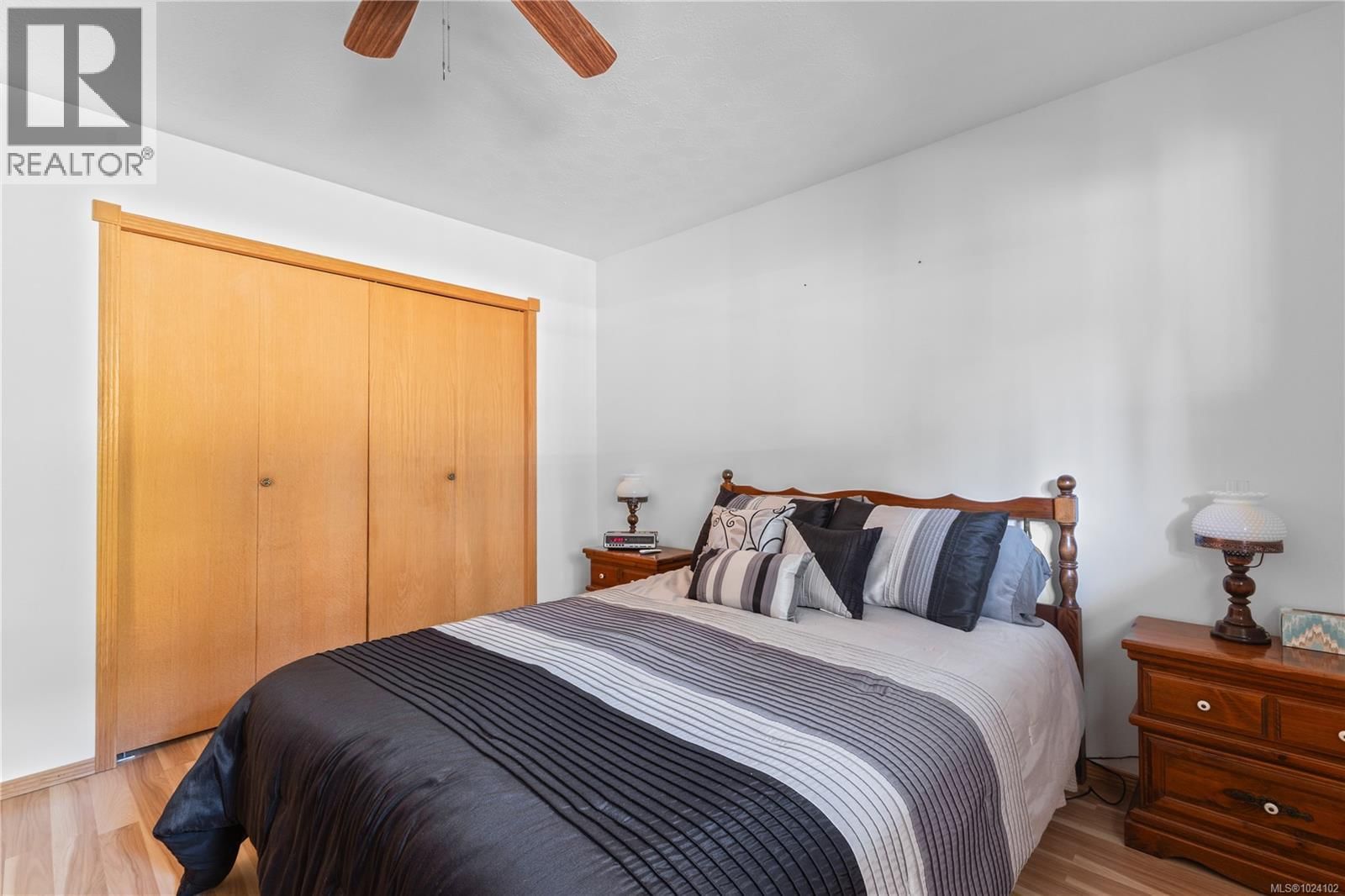 4496 GARY LANE Image 24