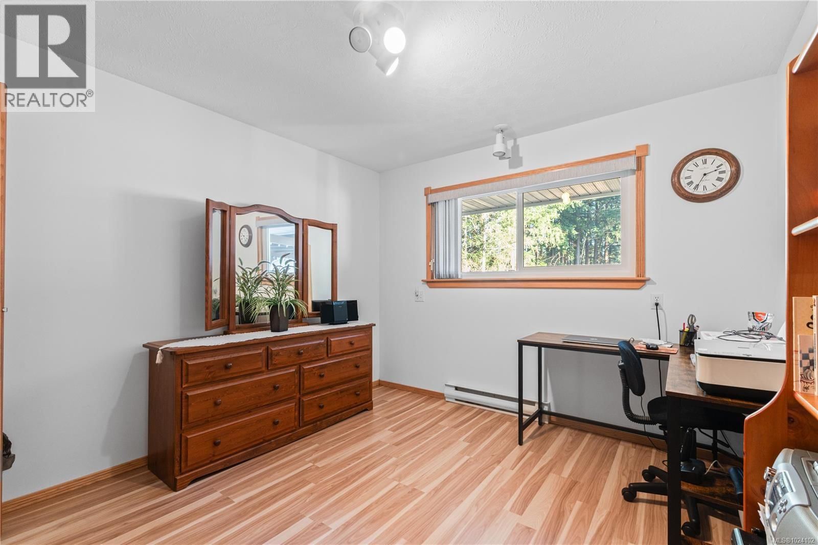 4496 GARY LANE Image 25