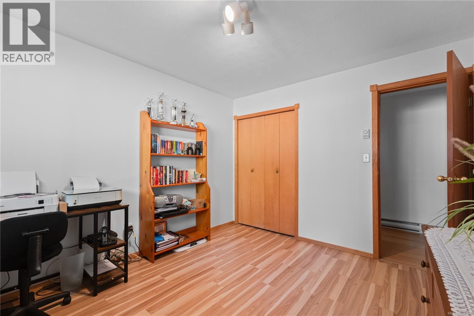 4496 GARY LANE Image 26