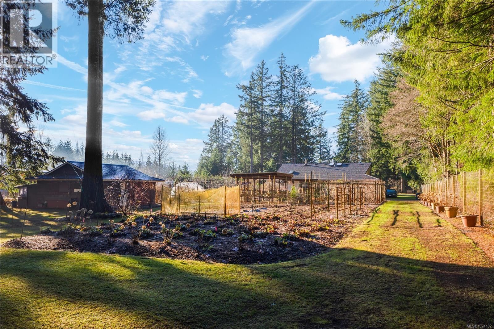 4496 GARY LANE Image 40