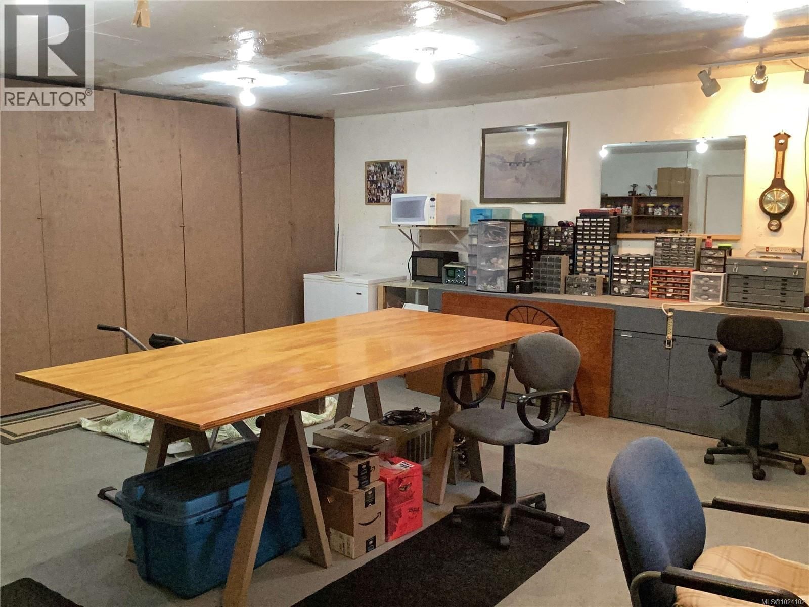 4496 GARY LANE Image 48