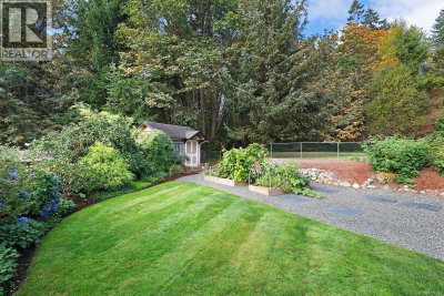 204 Spindrift Road | Courtenay British Columbia | Slide Image Two