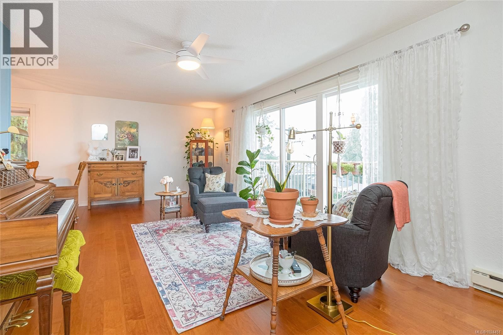 401 - 380 BRAE ROAD Image 1