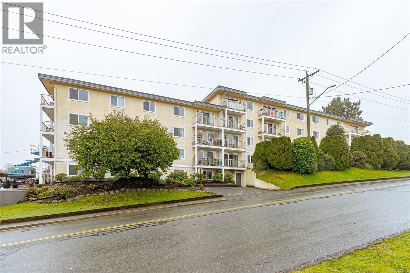 401 - 380 BRAE ROAD Image 3