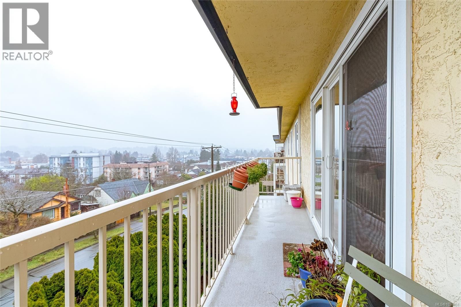 401 - 380 BRAE ROAD Image 34