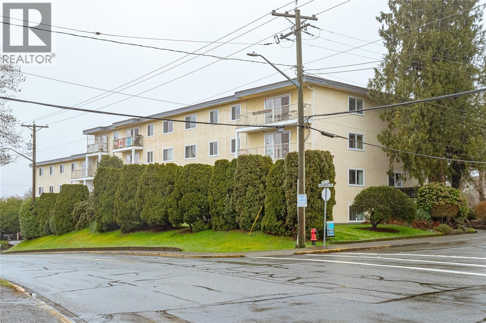 401 - 380 BRAE ROAD Image 4