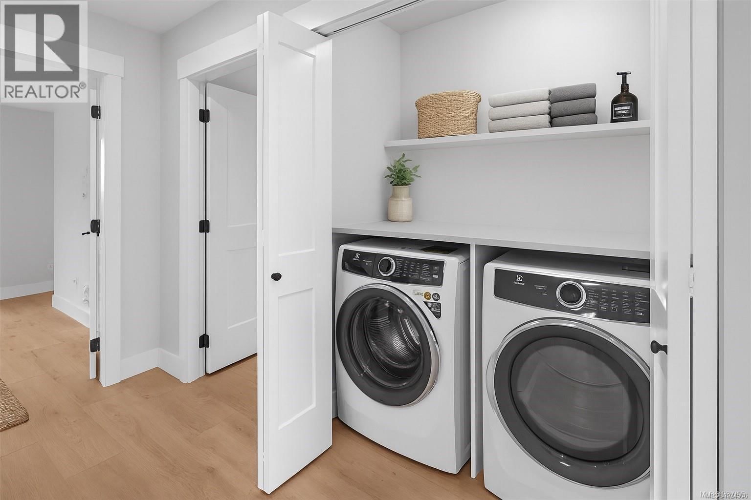 2267 EVELYN LANE Image 15