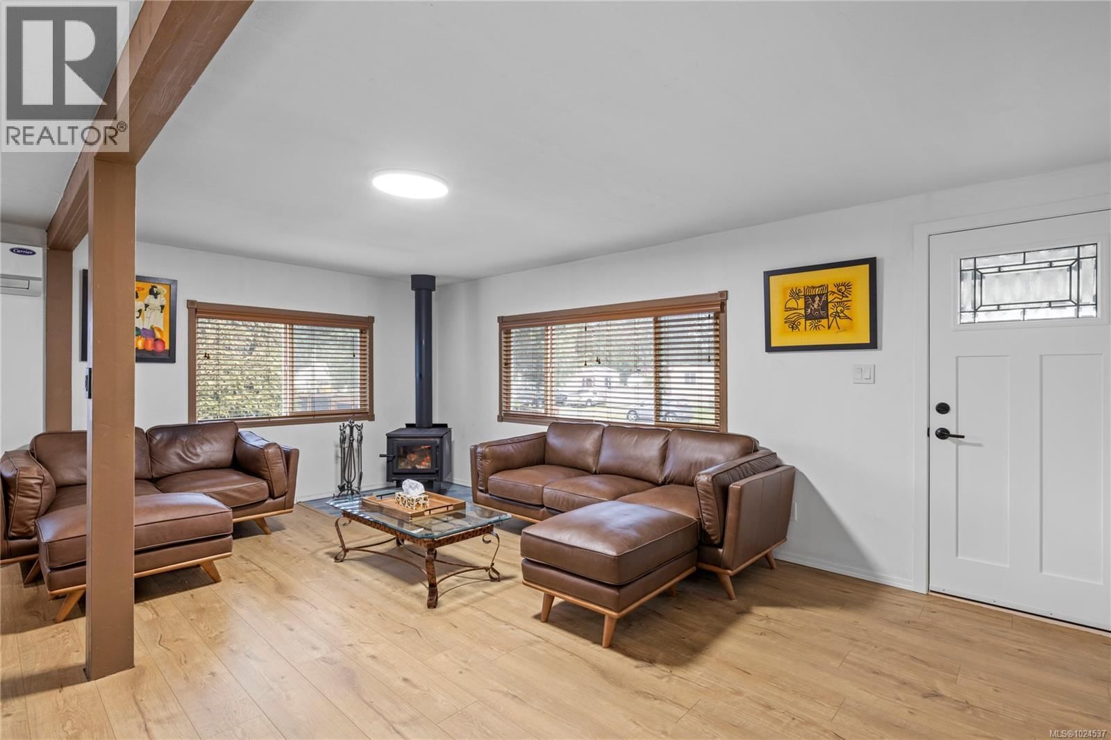 775 BARCLAY CRESCENT SOUTH Image 2