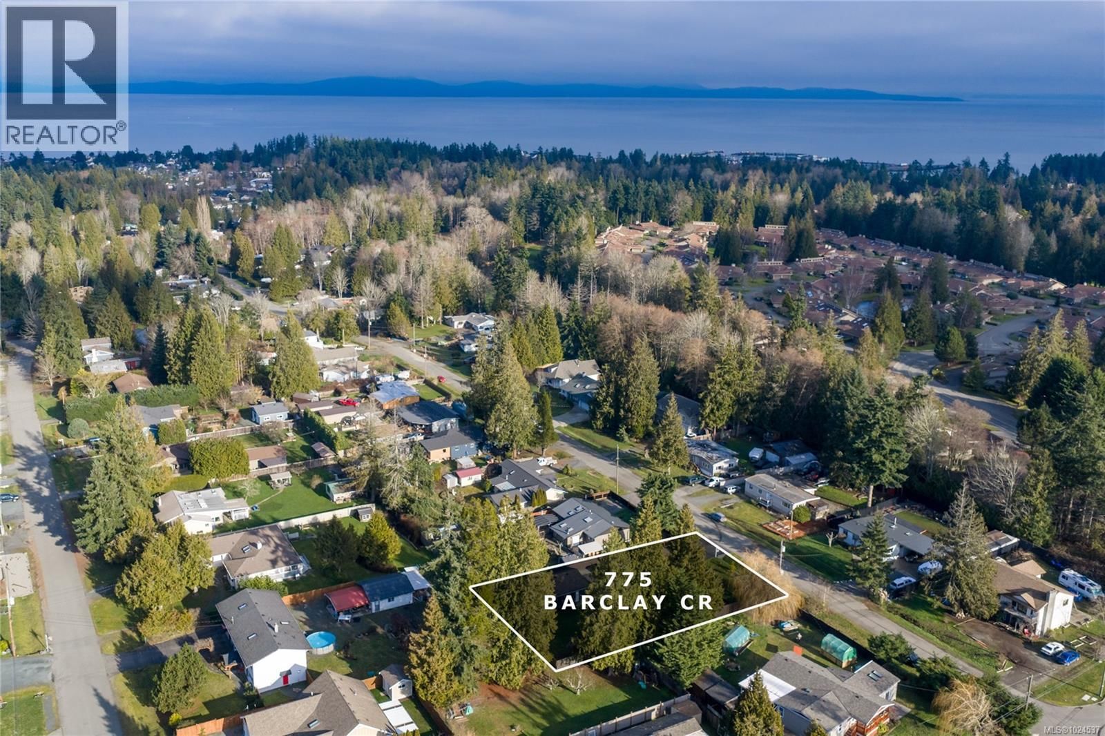 775 BARCLAY CRESCENT SOUTH Image 32